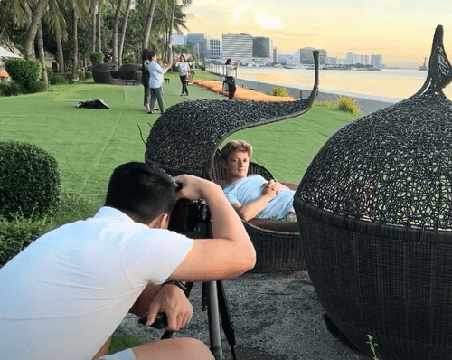 Photoshoot + Social Media & Online Dating Optimization